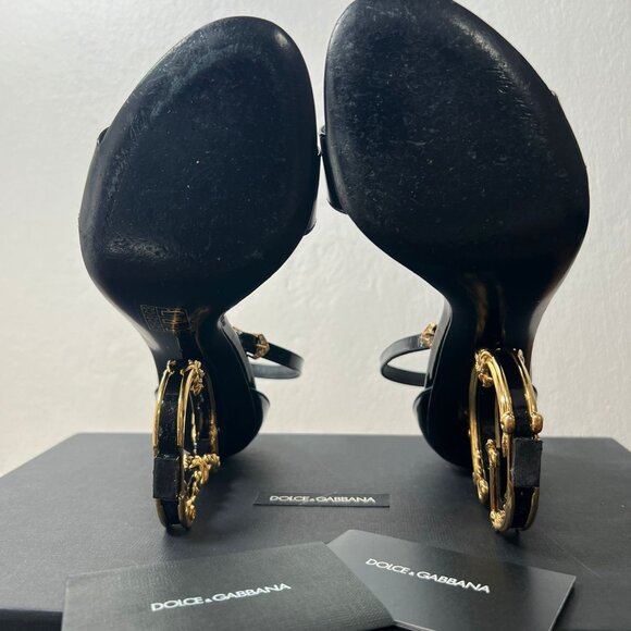 Dolce&Gabbana Black Gold Sculpted-Heel Baroque DG Patent Leather Sandals - Picture 12 of 14